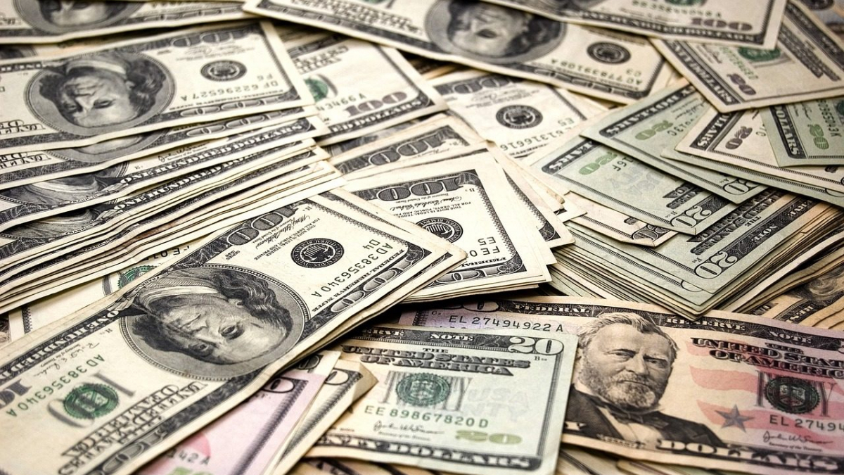 US Dollar Scheine Finanzberater in Karlsruhe Baidenger Finanzberatung GmbH